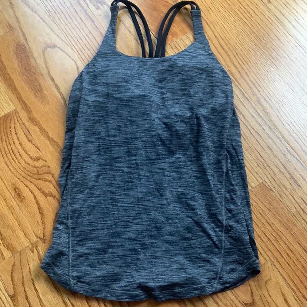 Lululemon Sports Bra Racerback Tanktop.